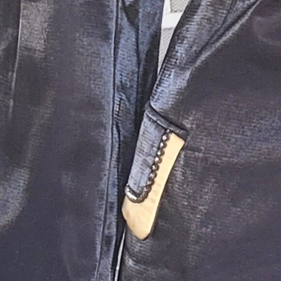 Ciara of New York--Vintage silk, single button - Picture 5 of 6